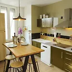 Au P'tit Bouchon - Free Parking - Duplex Apartment *