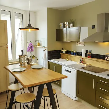 Au P'tit Bouchon - Free Parking - Duplex Apartment *